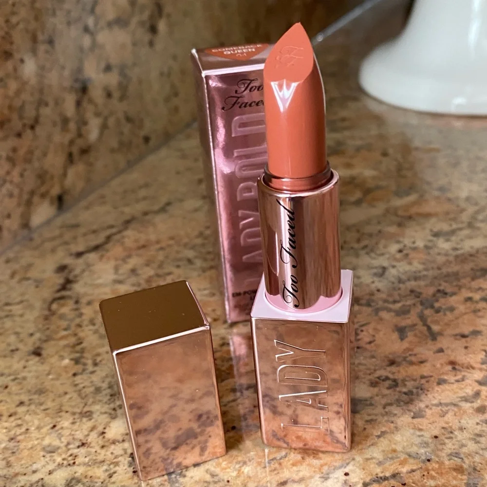 NWT Too Faced Lady Bold Cream Lipstick EM-POWER PIGMENT CREAM LIPSTICK - Picture 3 of 7